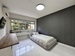 Blk 220 Pasir Ris Street 21 (Pasir Ris), HDB Executive #605525201